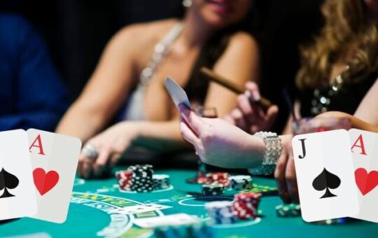 What happens if two players tie in Blackjack